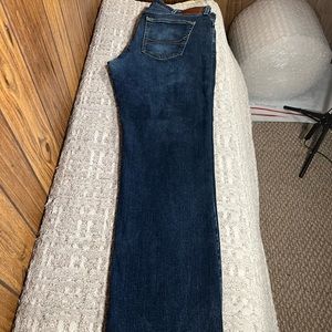 Hollister denim, mint shape